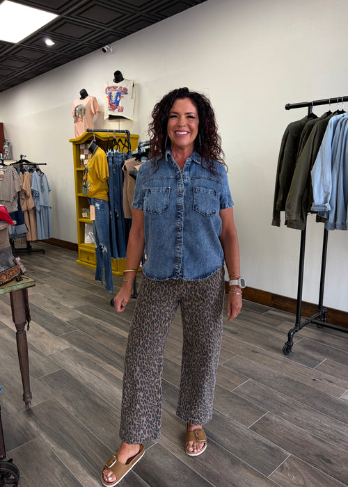 Chambray Collard Short Sleeve Plus Shirt