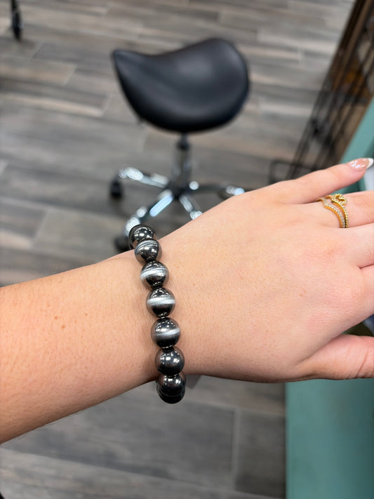 11mm Navajo Style Pearl Stretch Bracelet