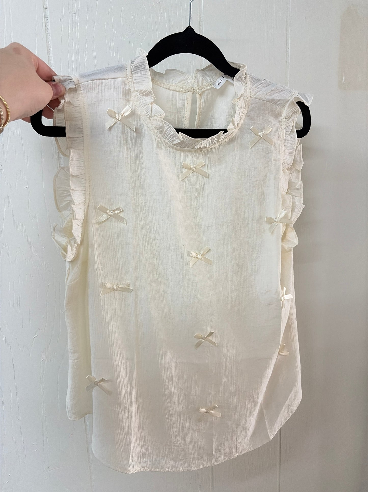 Ruffle bow shirt